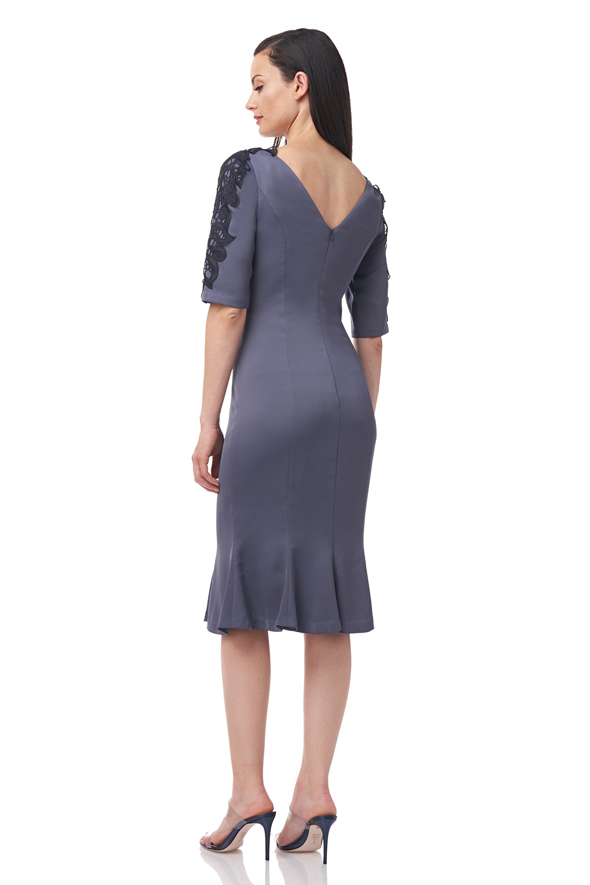 Elva V-Neck Knee Length Dress