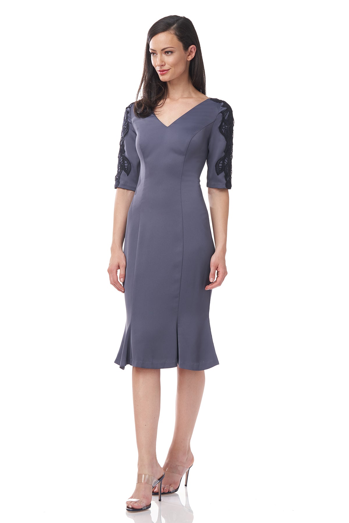 Elva V-Neck Knee Length Dress